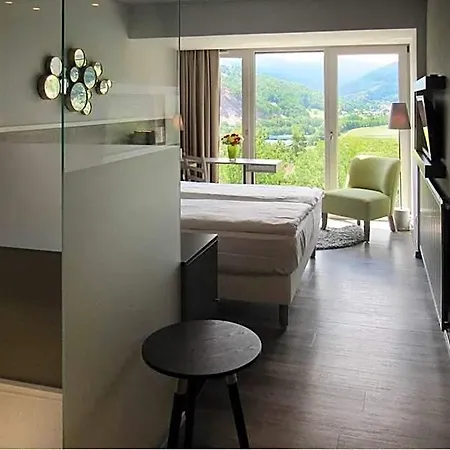 Logis Hotel-restaurant Perle Des Vosges 3*