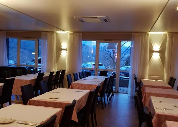 Logis Hotel-restaurant Perle Des Vosges Hotell Muhlbach-sur-Munster